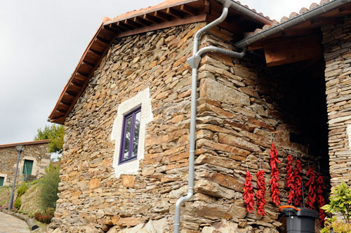 Forno da aldea de Couso / Antigo forno comunal